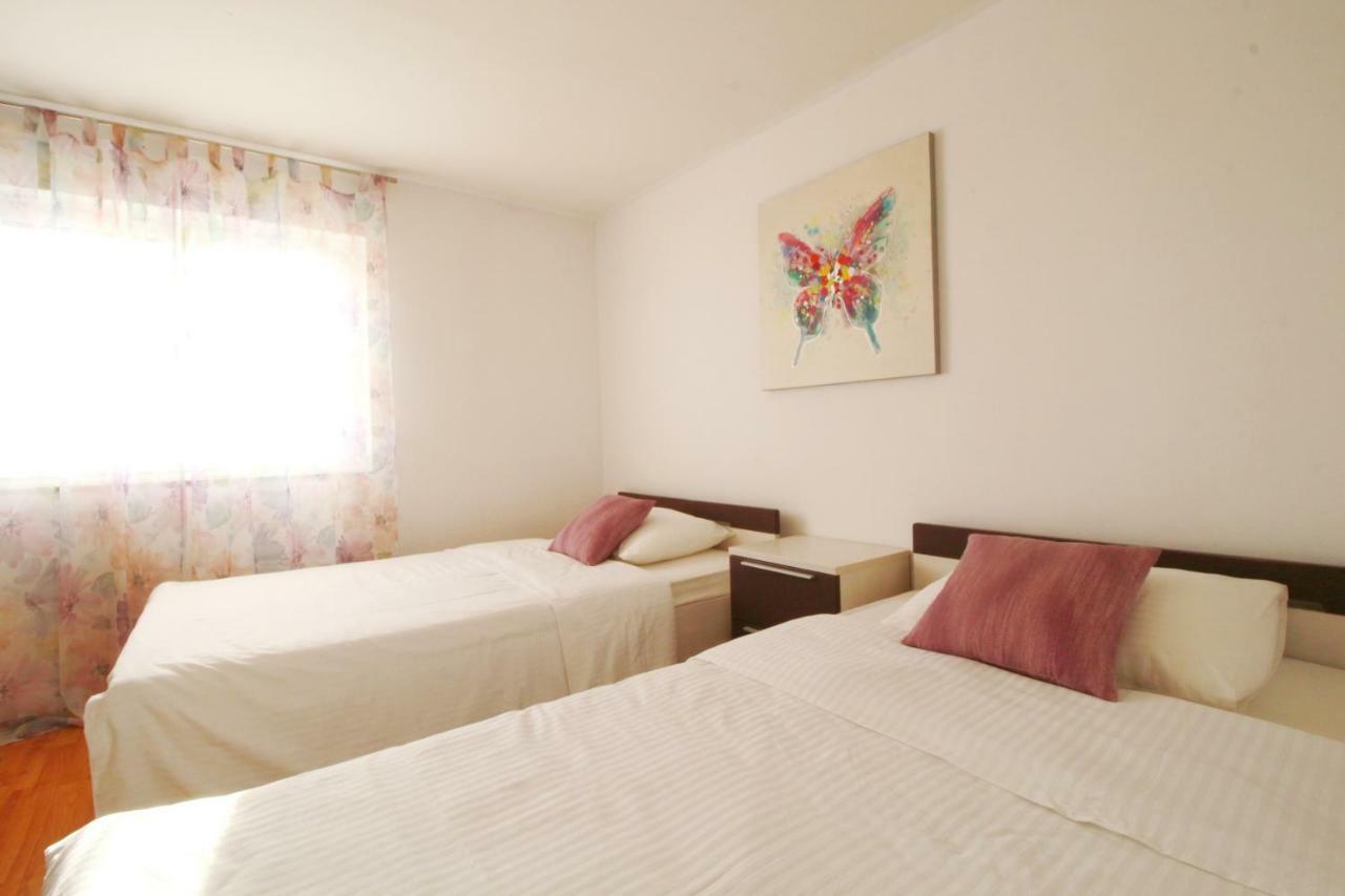 נין Apartment Lana & Ema מראה חיצוני תמונה