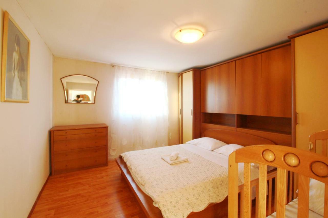 נין Apartment Lana & Ema מראה חיצוני תמונה